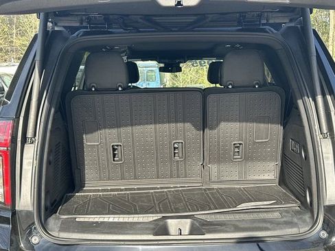 Used 2023 Chevrolet Tahoe Z71 w/ Luxury Package image 23