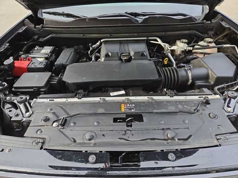 Used 2024 GMC Canyon Denali w/ LPO, Denali Black Edition image 27