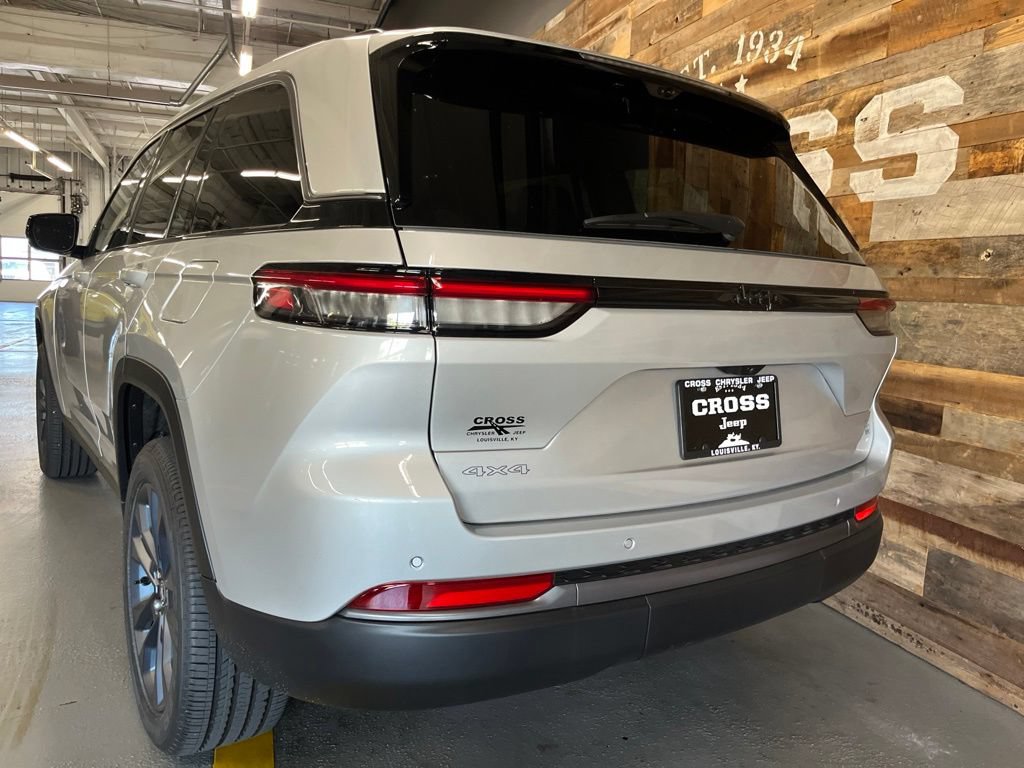 New 2026 Jeep Grand Cherokee Limited AWD/4WD image 44