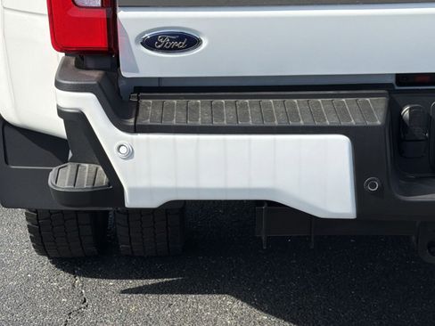 New 2026 Ford F450 Platinum w/ Platinum Plus Package AWD/4WD image 19