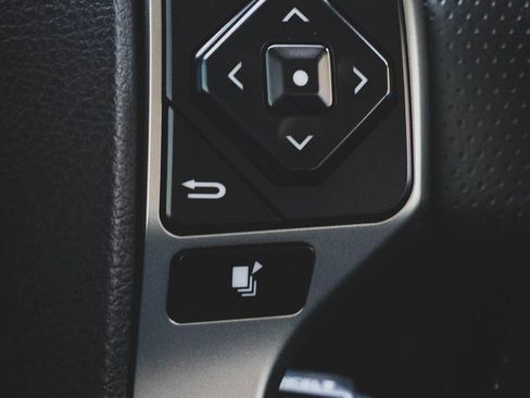 Used 2023 Toyota 4Runner SR5 Premium image 13