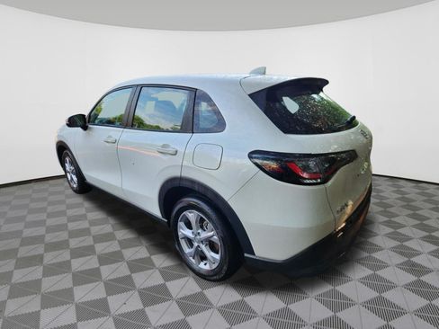 Used 2024 Honda HR-V LX image 3