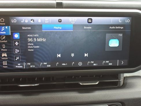 Used 2024 Jeep Wrangler Unlimited w/ Convenience Group AWD/4WD image 24