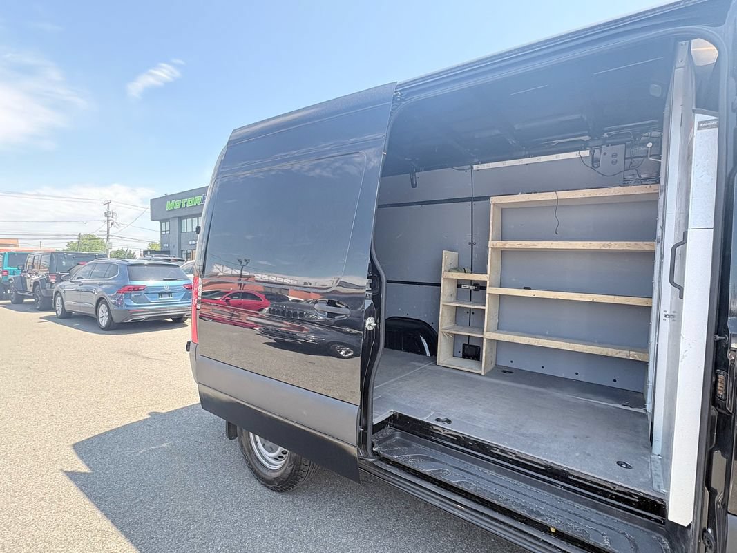 Used 2019 Mercedes-Benz Sprinter 1500 image 16