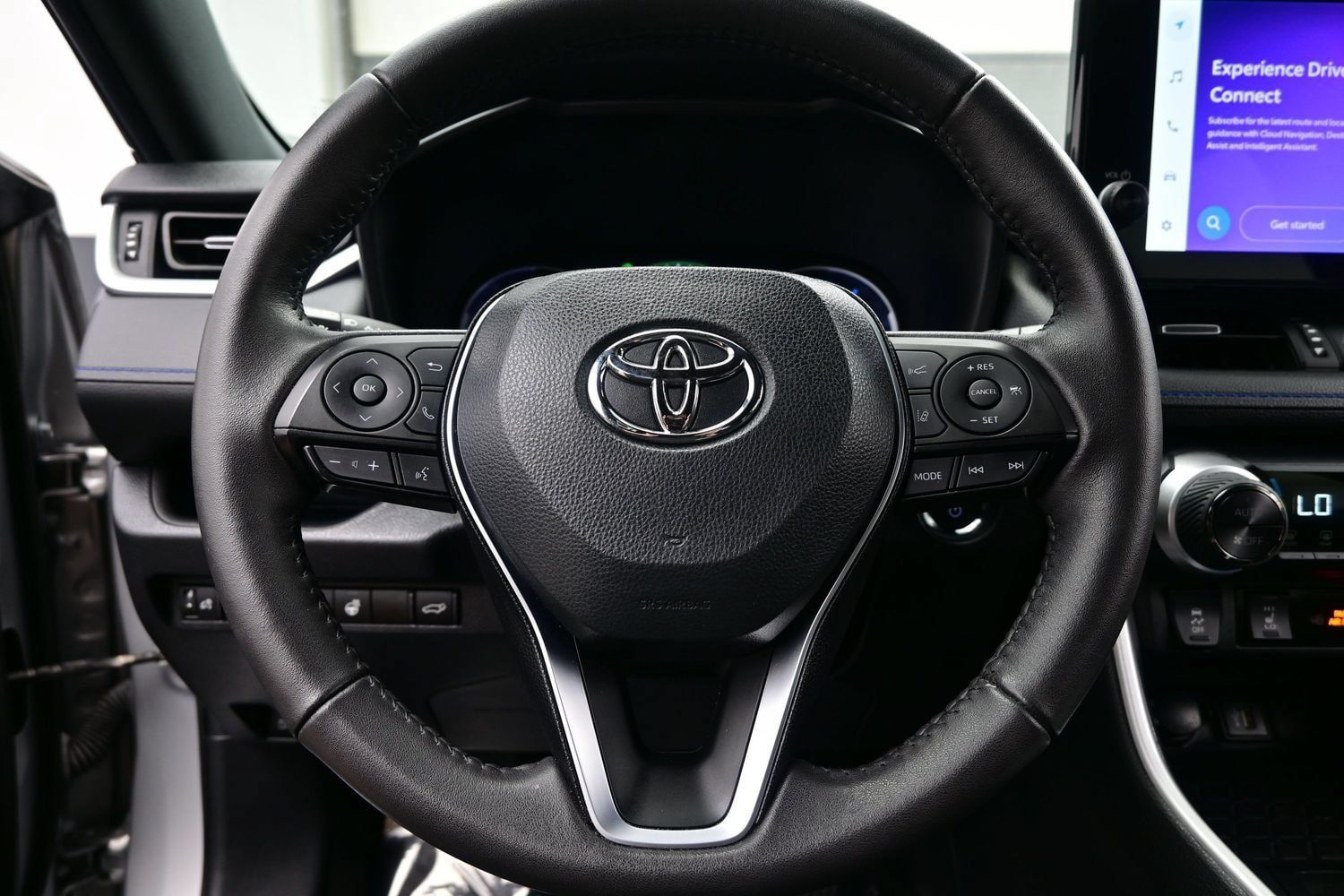 Used 2024 Toyota RAV4 XSE w/ Weather Package AWD/4WD image 25