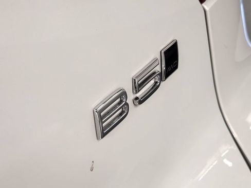 Certified 2026 Volvo XC40 B5 Plus AWD/4WD image 13