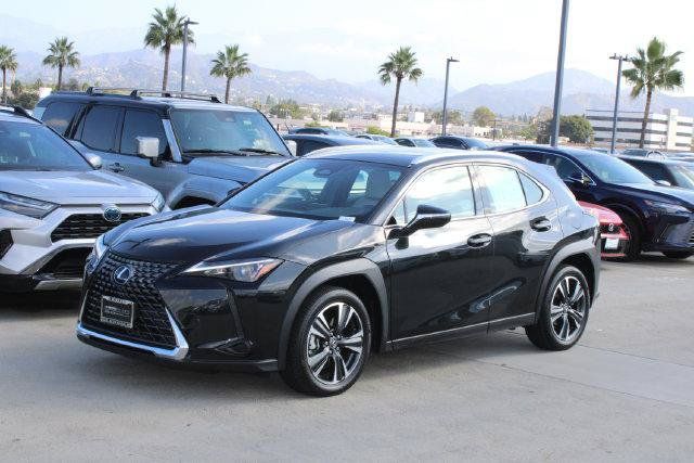 Certified 2025 Lexus UX 300h FWD image 4