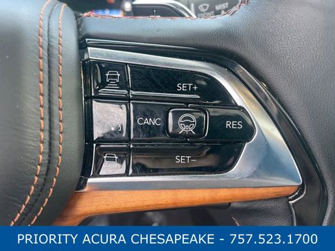 Used 2022 Jeep Grand Cherokee Summit AWD/4WD image 14
