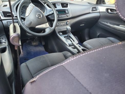 Used 2017 Nissan Sentra S image 28