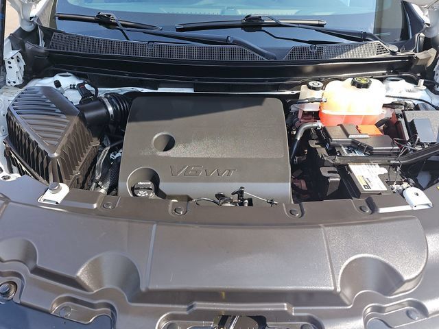 Used 2023 Chevrolet Traverse LT FWD image 32