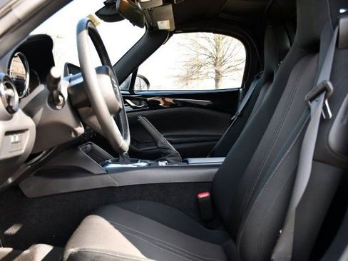 Used 2023 MAZDA MX-5 Miata Club image 26