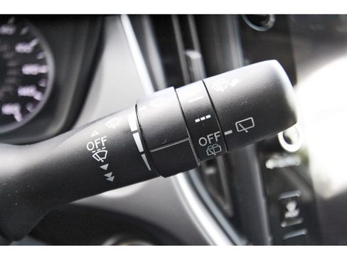 Used 2024 Subaru Crosstrek 2.0i Premium AWD/4WD image 18
