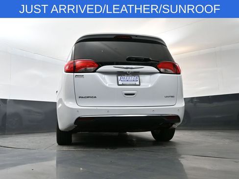 Used 2019 Chrysler Pacifica Limited FWD image 22