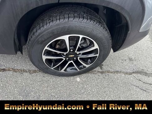 Used 2025 Chevrolet TrailBlazer LT image 13