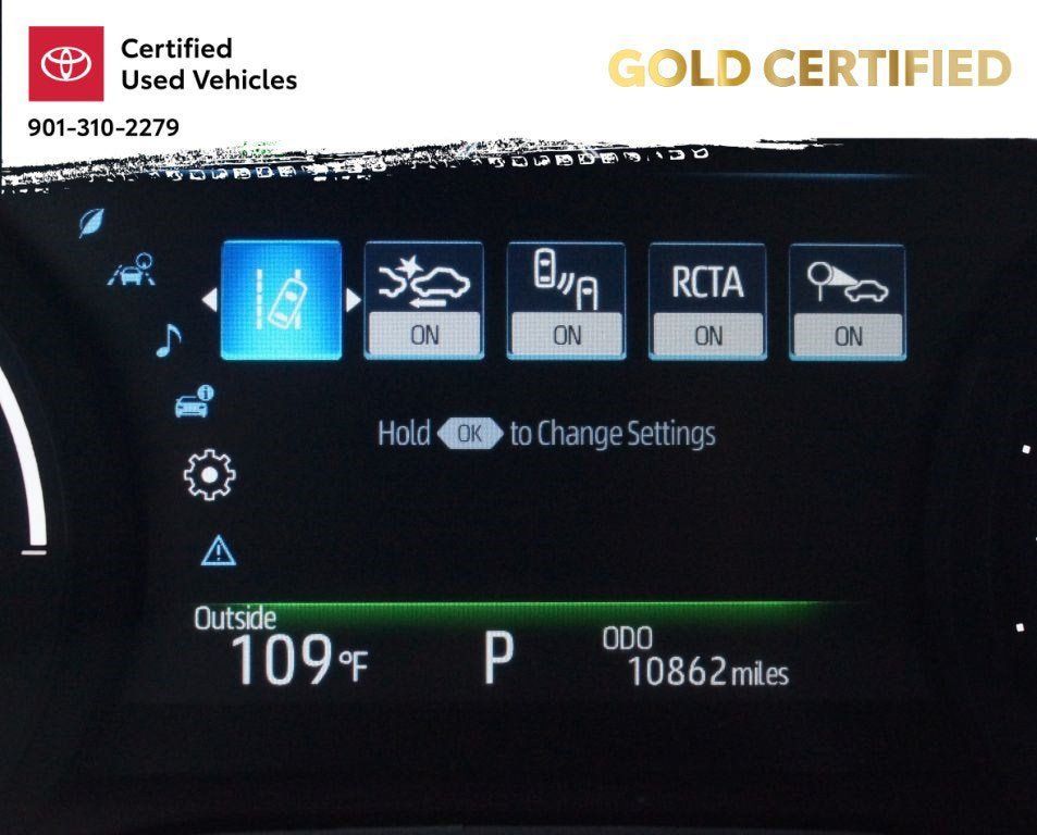 Used 2026 Toyota Sienna LE FWD image 4