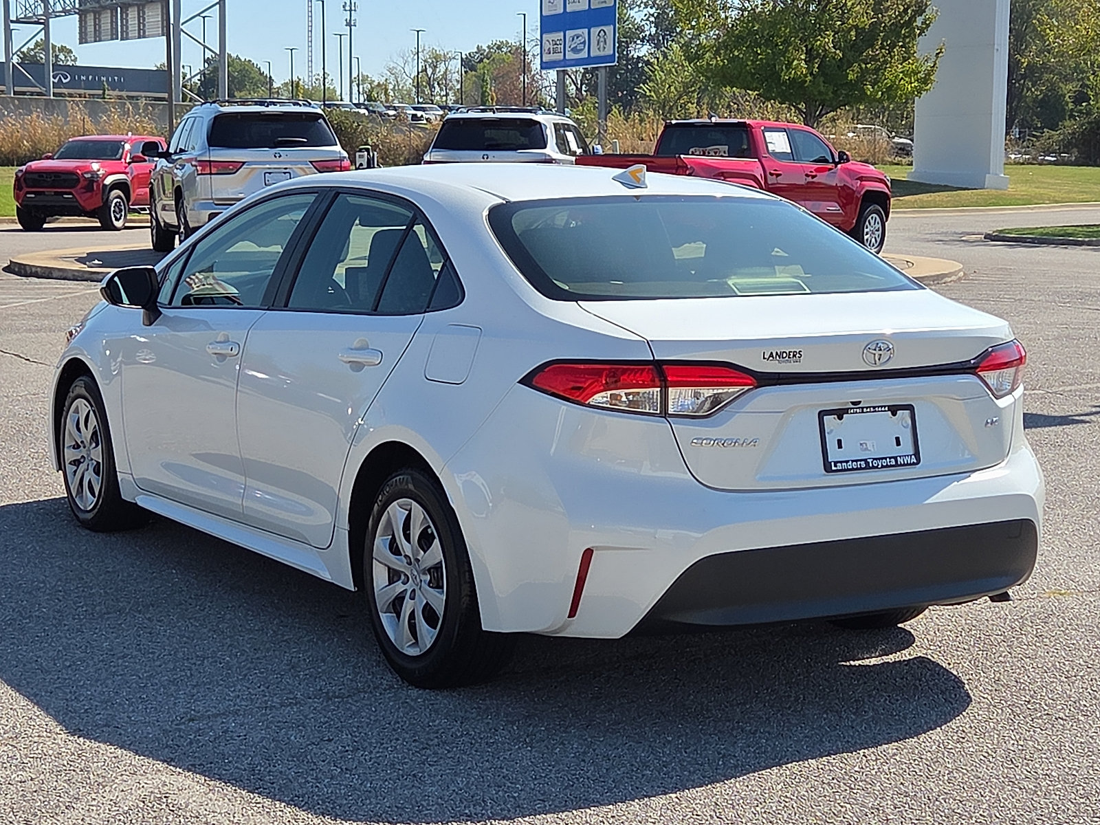 Used 2023 Toyota Corolla LE FWD image 4