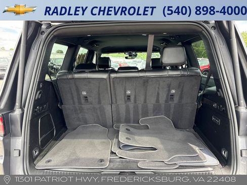 Used 2024 Jeep Wagoneer Series III AWD/4WD image 24