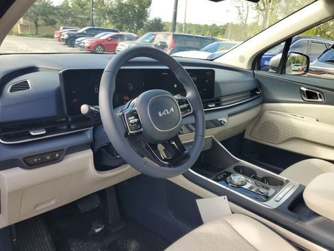 New 2026 Kia Carnival EX image 7