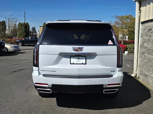 New 2026 Cadillac Escalade Luxury image 5