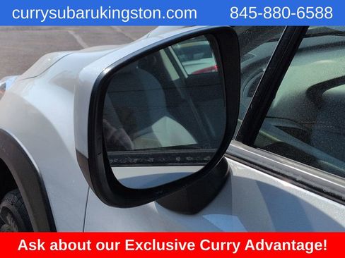 Used 2022 Subaru Crosstrek 2.0i Premium image 12