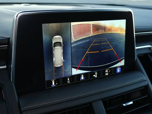 Certified 2024 GMC Yukon AT4 w/ AT4 Premium Package image 5