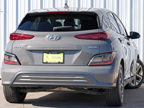 Used 2022 Hyundai Kona SEL w/ Convenience Package image 4