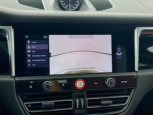 New 2025 Porsche Macan image 20