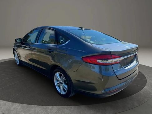 Used 2018 Ford Fusion S FWD image 4