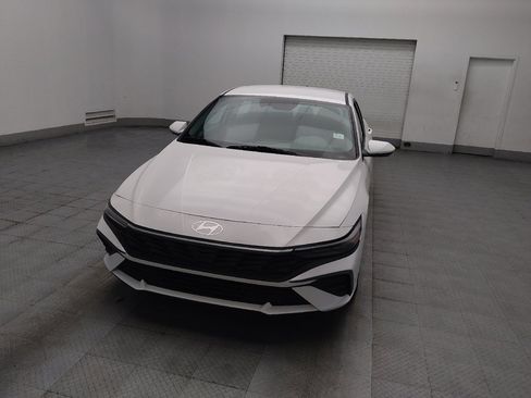 Used 2024 Hyundai Elantra SEL FWD image 15