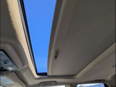 Used 2011 Toyota 4Runner Limited image 24