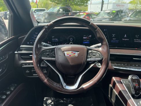 Used 2023 Cadillac Escalade ESV Sport Platinum AWD/4WD image 24