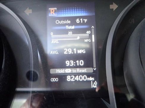 Used 2018 Toyota Camry LE image 20