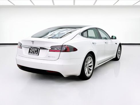 Used 2019 Tesla Model S AWD image 4