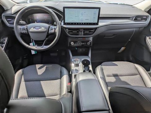 New 2025 Ford Escape SE image 15