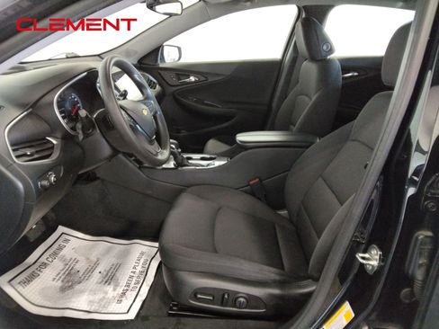 Used 2023 Chevrolet Malibu LT image 24