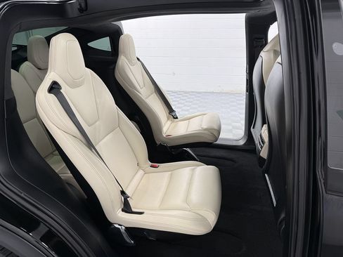 Used 2020 Tesla Model X Long Range AWD/4WD image 17