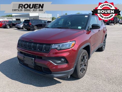 Used 2022 Jeep Compass Latitude w/ Convenience Group AWD/4WD image 1