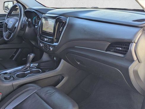 Used 2018 Chevrolet Traverse Premier w/ Driver Confidence II Package image 24