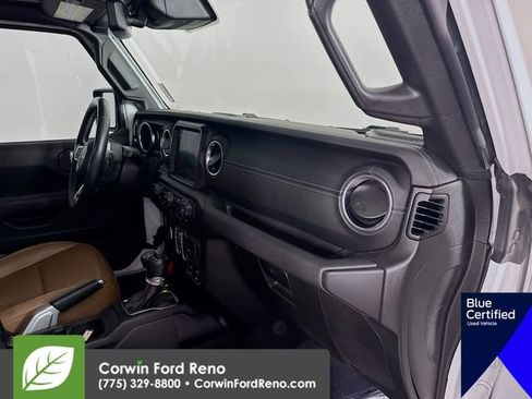 Used 2021 Jeep Wrangler Unlimited Sahara w/ Cold Weather Group image 33