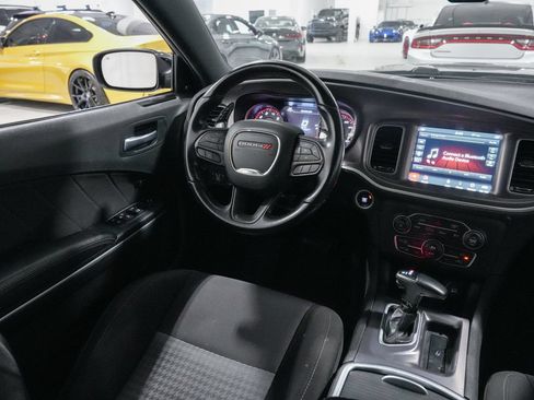 Used 2021 Dodge Charger R/T RWD image 11
