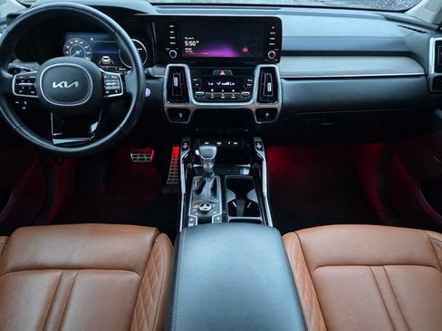 Certified 2023 Kia Sorento SX Prestige AWD/4WD image 29