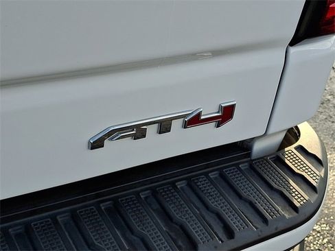 Used 2020 GMC Sierra 1500 AT4 w/ Off-Road Performance Package image 34