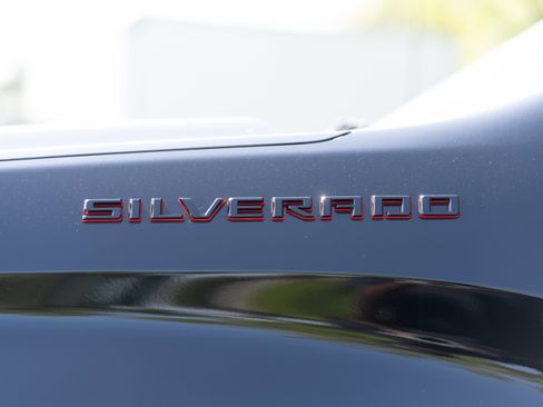 Used 2022 Chevrolet Silverado 1500 RST w/ Redline Edition AWD/4WD image 45