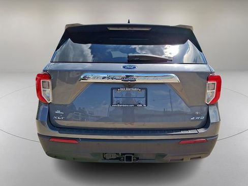 Used 2022 Ford Explorer XLT w/ Class IV Trailer Tow Package AWD/4WD image 9