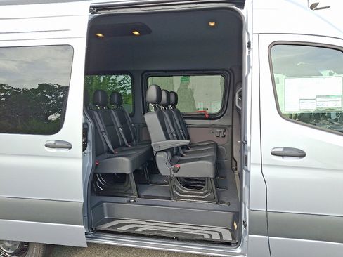New 2025 Mercedes-Benz Sprinter 2500 image 5