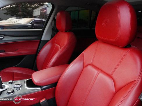 Used 2020 Alfa Romeo Stelvio Ti image 18