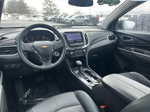 Used 2024 Chevrolet Equinox Premier image 7