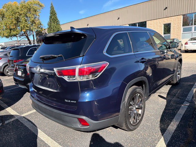 Used 2016 Toyota Highlander XLE AWD/4WD image 5