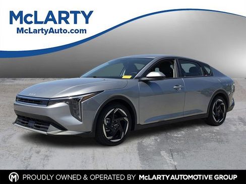 Used 2025 Kia K4 EX image 1