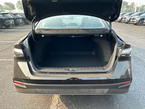 New 2026 Nissan Sentra SV w/ SV Convenience Package FWD image 14
